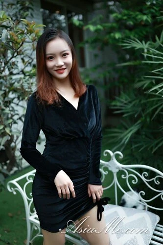 Paula Profile image 2