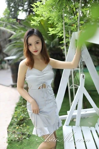 Paula Profile image 1